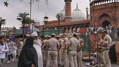 जामा मस्जिद के पास गरजा बुलडोजर, हाई कोर्ट के आदेश पर MCD ने हटाया अतिक्रमण