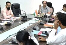 बिलासपुर कलेक्टर सख्त, पाठ्यपुस्तकें नहीं लेने वाले निजी स्कूलों को जारी करें नोटिस