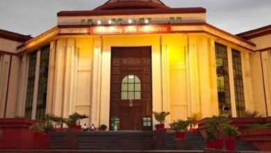 हाईकोर्ट का बड़ा फैसला: वेतनवृद्धि रुकने पर कर्मचारी को प्रमोशन से नहीं कर सकते वंचित
