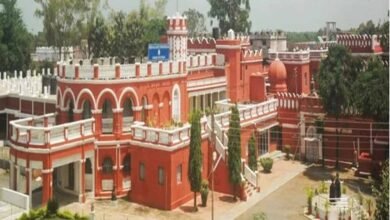 CG के खैरागढ़ में 230 साल पुरानी लिथोग्राफी कला आज भी जीवित, जर्मनी के पत्थरों पर सीख रहे छात्र CG के खैरागढ़ में 230 साल पुरानी लिथोग्राफी कला आज भी जीवित, जर्मनी के पत्थरों पर सीख रहे छात्र