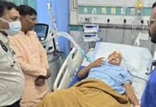 सड़क हादसे में घायल जवानों से मिलने जगदलपुर अस्पताल पहुंचे वन मंत्री सड़क हादसे में घायल जवानों से मिलने जगदलपुर अस्पताल पहुंचे वन मंत्री