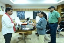 उप मुख्यमंत्री  विजय शर्मा ने राष्ट्रपति भवन से आमंत्रण मिलने पर रेणुका गोस्वामी को दी बधाई