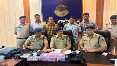 अवैध हथियारों के नेटवर्क पर मध्यप्रदेश पुलिस का करारा प्रहार — विगत 5 दिनों में 31 अवैध हथियार जब्त, 10 आरोपी गिरफ्तार अवैध हथियारों के नेटवर्क पर मध्यप्रदेश पुलिस का करारा प्रहार — विगत 5 दिनों में 31 अवैध हथियार जब्त, 10 आरोपी गिरफ्तार