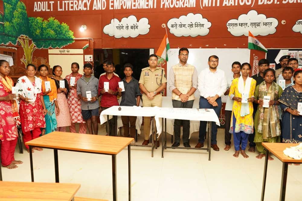 हुनर, तकनीक और अपनत्व से पुनर्वासित युवाओं को विकास की नई राह हुनर, तकनीक और अपनत्व से पुनर्वासित युवाओं को विकास की नई राह