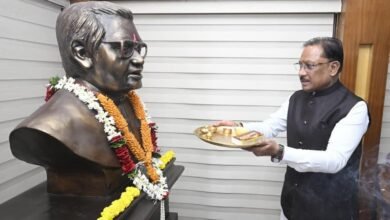 अटल जी के संकल्प और दूरदर्शी नेतृत्व ने छत्तीसगढ़ को दी नई पहचान, सुशासन और अंत्योदय की राह पर आगे बढ़ रहा प्रदेश : मुख्यमंत्री साय अटल जी के संकल्प और दूरदर्शी नेतृत्व ने छत्तीसगढ़ को दी नई पहचान, सुशासन और अंत्योदय की राह पर आगे बढ़ रहा प्रदेश : मुख्यमंत्री साय