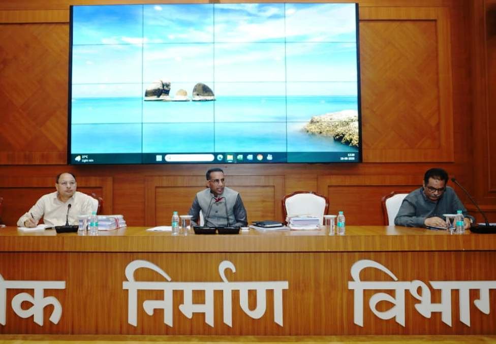 बस्तर में कनेक्टीविटी बढ़ाने विशेष जोर, सड़कों और पुल-पुलियों के काम दिसम्बर तक पूर्ण करने के निर्देश बस्तर में कनेक्टीविटी बढ़ाने विशेष जोर, सड़कों और पुल-पुलियों के काम दिसम्बर तक पूर्ण करने के निर्देश