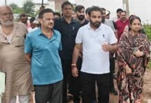जलभराव प्रभावित क्षेत्रों में खुद पहुंचे उप मुख्यमंत्री  शुक्ल, 9 लोगों को कराया रेस्क्यू
