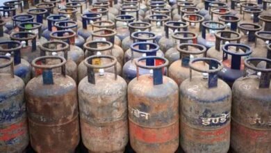 LPG Cylinder Price Cut: एलपीजी सिलेंडर ₹200 सस्ता, दिल्ली से कोलकाता तक बदले नए रेट
