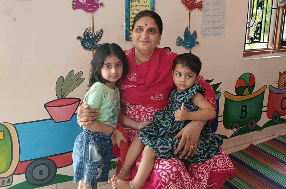 ममता, समर्पण और संकल्प की मिसाल बनीं आंगनवाड़ी कार्यकर्ता शर्मिला ठाकुर ममता, समर्पण और संकल्प की मिसाल बनीं आंगनवाड़ी कार्यकर्ता शर्मिला ठाकुर