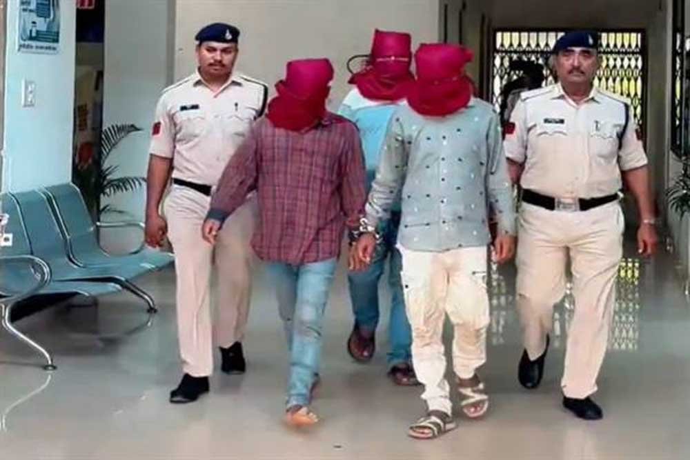 मध्यप्रदेश पुलिस की साइबर ठगी के अंतरराज्यीय नेटवर्क पर प्रभावी कार्रवाई मध्यप्रदेश पुलिस की साइबर ठगी के अंतरराज्यीय नेटवर्क पर प्रभावी कार्रवाई