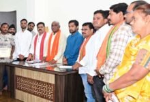 उप मुख्यमंत्री विजय शर्मा ने कवर्धा के हितग्राहियों को सौंपे पीएम आवास योजना शहरी 2.0 के स्वीकृति पत्र