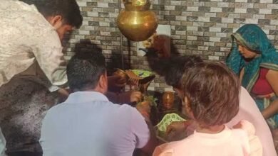 हर-हर महादेव के जयघोष से गूंजे शिवालय, बारिश में भी भक्ति की बयार हर-हर महादेव के जयघोष से गूंजे शिवालय, बारिश में भी भक्ति की बयार