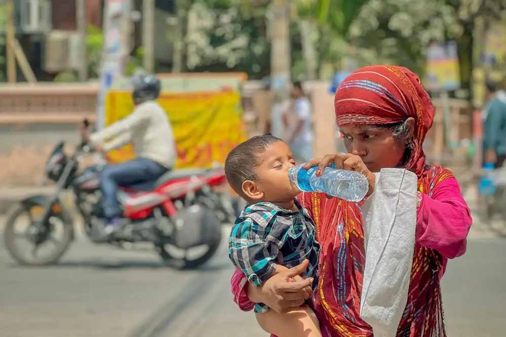 लू को प्राकृतिक आपदा घोषित करने का बड़ा फैसला! अब कुल 14 आपदाएं, जानें किसे और क्या मिलेगा फायदा लू को प्राकृतिक आपदा घोषित करने का बड़ा फैसला! अब कुल 14 आपदाएं, जानें किसे और क्या मिलेगा फायदा
