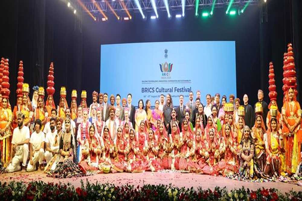 ब्रिक्स सांस्कृतिक महोत्सव-2026 में हुआ छह देशों की सांस्कृतिक विरासत का प्रदर्शन ब्रिक्स सांस्कृतिक महोत्सव-2026 में हुआ छह देशों की सांस्कृतिक विरासत का प्रदर्शन