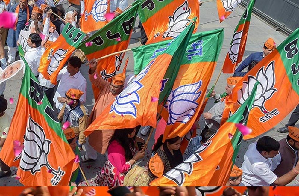 अपने ही गढ़ में कमजोर पड़ रही भाजपा, ‘डबल इंजन’ मॉडल पर उठे सवाल अपने ही गढ़ में कमजोर पड़ रही भाजपा, ‘डबल इंजन’ मॉडल पर उठे सवाल