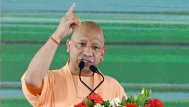 विभाजन विभीषिका दिवस पर योगी का कांग्रेस पर हमला, सत्ता की लालसा में देश बांटने का आरोप विभाजन विभीषिका दिवस पर योगी का कांग्रेस पर हमला, सत्ता की लालसा में देश बांटने का आरोप