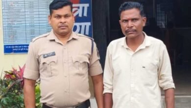फॉरेस्ट-होमगार्ड में नौकरी का झांसा, वर्दी दिखाकर लाखों की ठगी करने वाला हिस्ट्रीशीटर गिरफ्तार