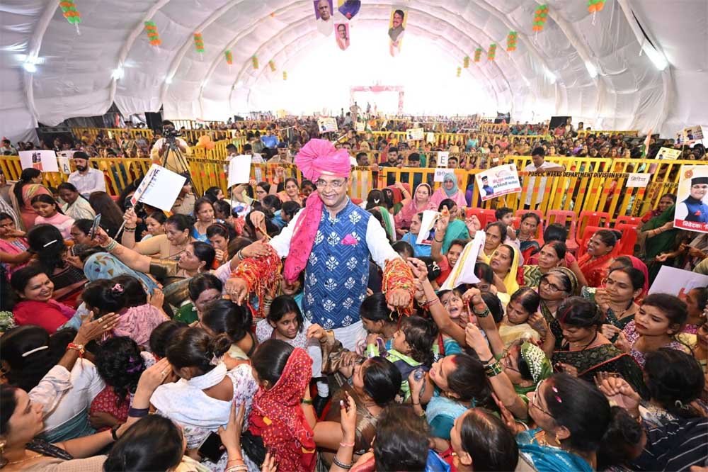 नरेला रक्षाबंधन महोत्सव बना विश्वश का सबसे बड़ा राखी महोत्सव : विश्वास कैलाश सारंग नरेला रक्षाबंधन महोत्सव बना विश्वश का सबसे बड़ा राखी महोत्सव : विश्वास कैलाश सारंग