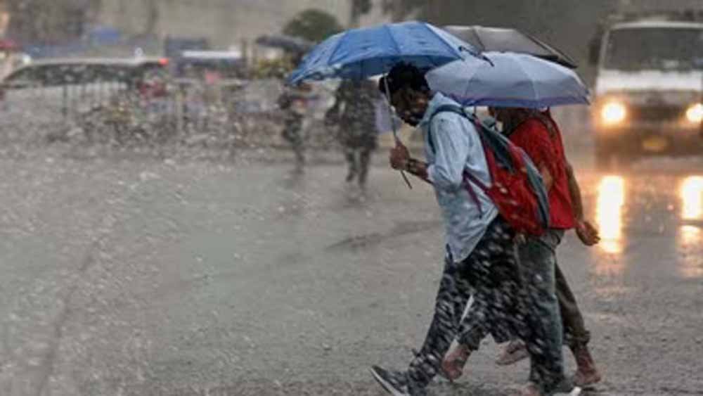 यूपी में तीन दिन झमाझम बारिश के आसार, मौसम विभाग ने यलो अलर्ट जारी यूपी में तीन दिन झमाझम बारिश के आसार, मौसम विभाग ने यलो अलर्ट जारी
