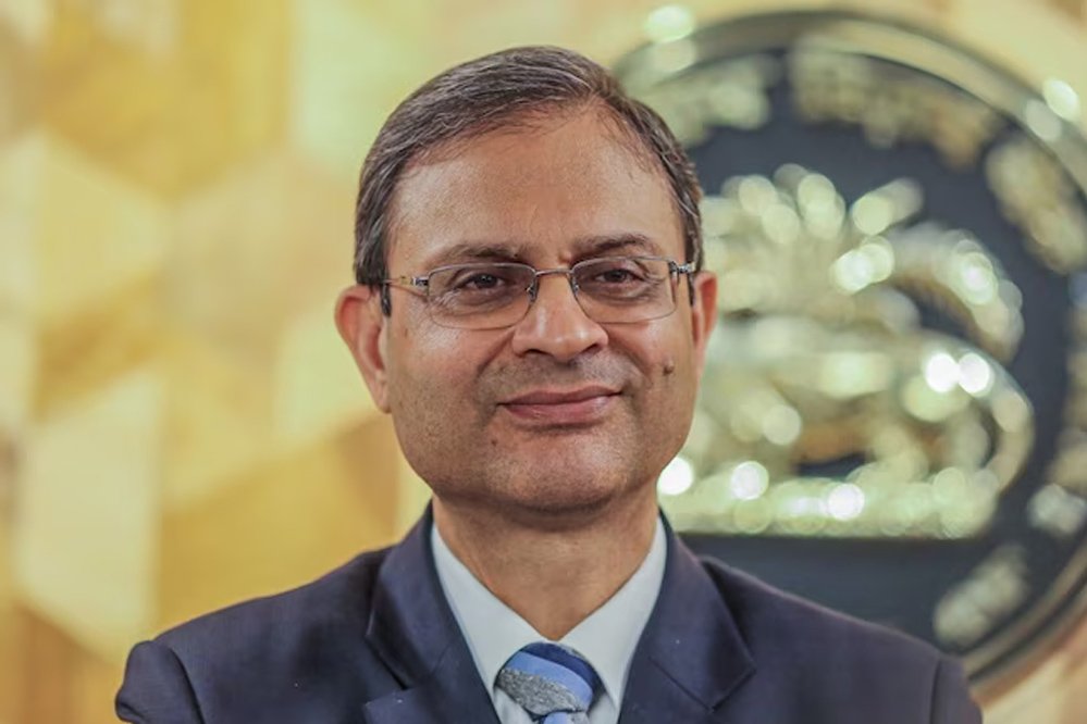 Repo Rate पर RBI का बड़ा फैसला, होम-ऑटो लोन की EMI में फिलहाल नहीं होगा बदलाव Repo Rate पर RBI का बड़ा फैसला, होम-ऑटो लोन की EMI में फिलहाल नहीं होगा बदलाव
