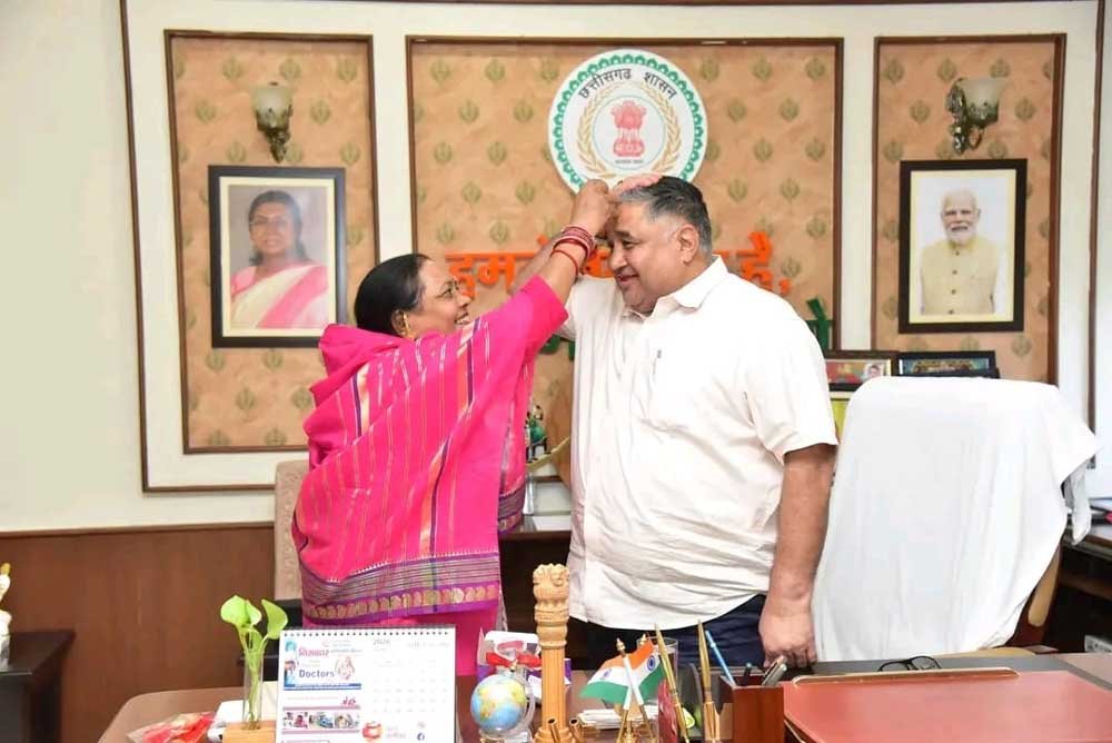 स्नेह, विश्वास और अपनत्व की डोर से मजबूत होते हैं भाई-बहन के रिश्ते : राजेश अग्रवाल स्नेह, विश्वास और अपनत्व की डोर से मजबूत होते हैं भाई-बहन के रिश्ते : राजेश अग्रवाल