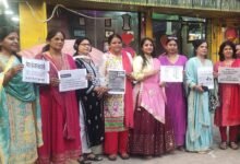 स्वदेशी फैशन शो में आत्मसमर्पित महिलाओं ने बढ़ाया आत्मविश्वास, रैंप पर दिखाया हुनर