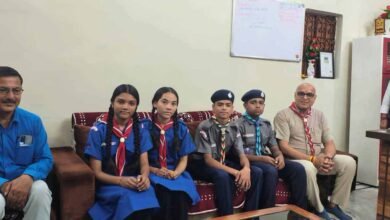 विश्व स्कार्फ दिवस पर सांसद, कलेक्टर सहित जनप्रतिनिधियों एवं अधिकारियों को पहनाया गया स्काउट स्कार्फ