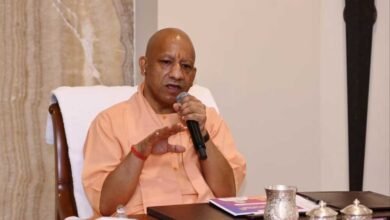 डिजिटल सशक्तिकरण की ओर बढ़े दिव्यांगजन, योगी सरकार ने स्मार्टफोन-टैबलेट से आसान की राह