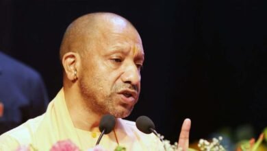 योगी सरकार की पहलः आईएएस-आईपीएस और आईएफएस अधिकारी हर माह विद्यार्थियों से करेंगे संवाद योगी सरकार की पहलः आईएएस-आईपीएस और आईएफएस अधिकारी हर माह विद्यार्थियों से करेंगे संवाद