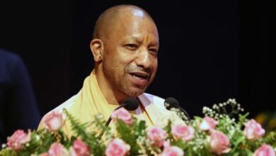 स्कूलों में बेटियों को गरिमा के साथ मिलेगी सुविधा, मास्टर ट्रेनर तैयार कर रही योगी सरकार स्कूलों में बेटियों को गरिमा के साथ मिलेगी सुविधा, मास्टर ट्रेनर तैयार कर रही योगी सरकार