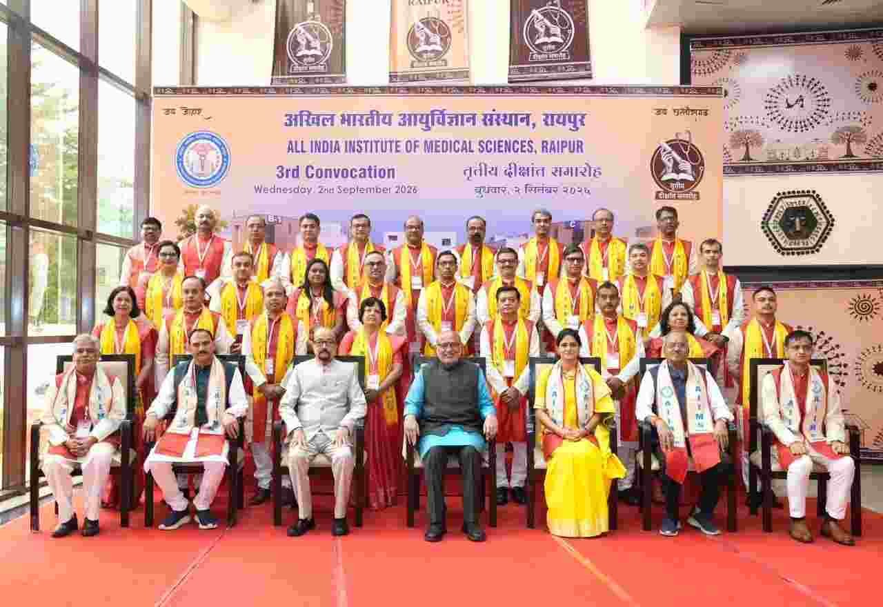 छत्तीसगढ़ अतीत के अंधकार से निकलकर विकास और प्रगति के नए युग की ओर अग्रसर – उपराष्ट्रपति