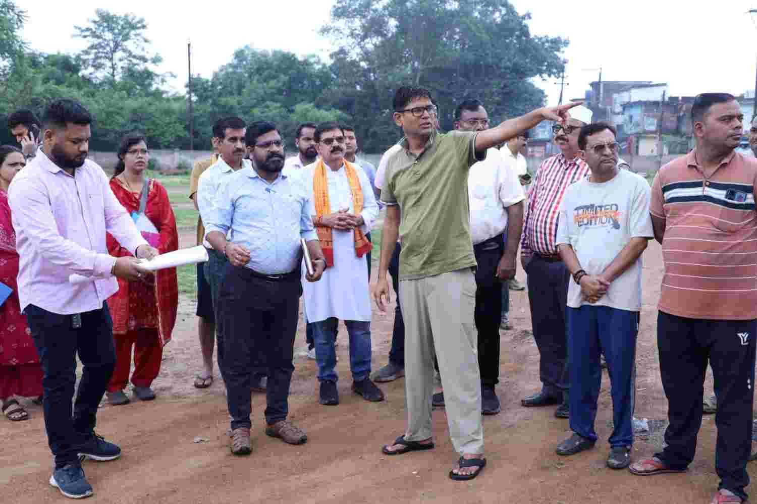 रायगढ़ की बदलेगी तस्वीर: वित्त मंत्री ओ.पी. चौधरी ने किया विकास परियोजनाओं का मैराथन निरीक्षण रायगढ़ की बदलेगी तस्वीर: वित्त मंत्री ओ.पी. चौधरी ने किया विकास परियोजनाओं का मैराथन निरीक्षण