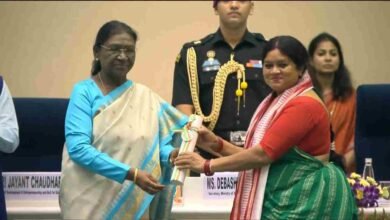 राष्ट्रपति ने सारंगढ़- बिलाईगढ़ की शिक्षिका सुनीता यादव को प्रदान किया राष्ट्रीय शिक्षक सम्मान राष्ट्रपति ने सारंगढ़- बिलाईगढ़ की शिक्षिका सुनीता यादव को प्रदान किया राष्ट्रीय शिक्षक सम्मान
