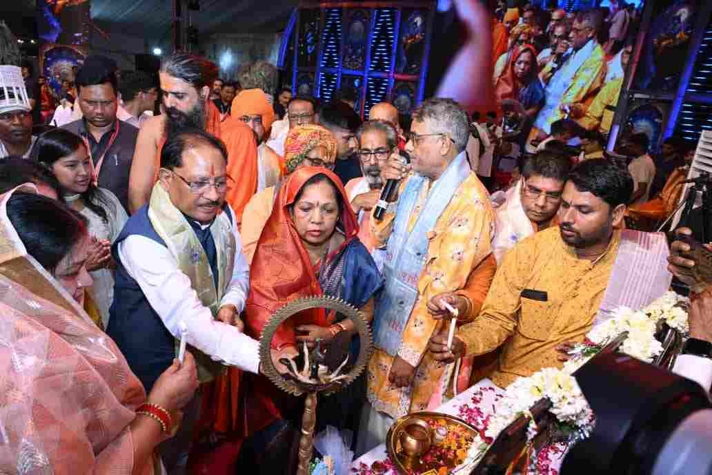 दही हांडी हमें एकता, सहयोग और टीम भावना की शक्ति का संदेश देती है : मुख्यमंत्री साय दही हांडी हमें एकता, सहयोग और टीम भावना की शक्ति का संदेश देती है : मुख्यमंत्री साय