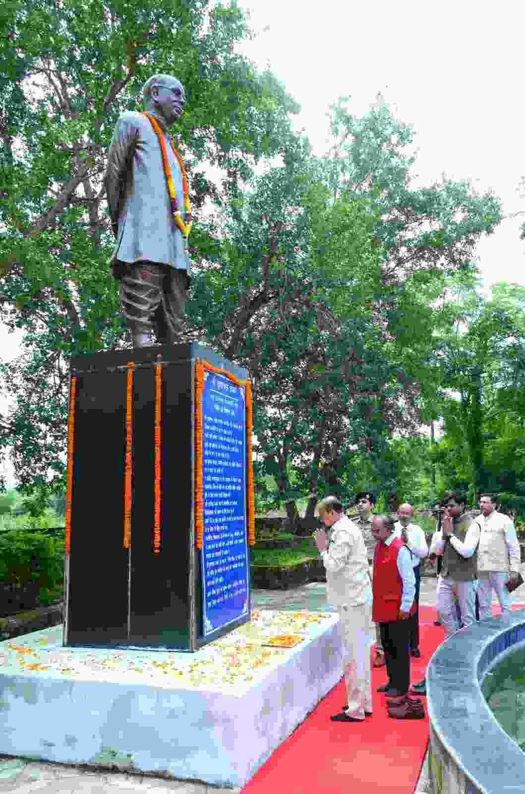 पत्रकारिता में सत्य, तथ्य और जनहित सर्वाेच्च प्राथमिकता हो – राज्यपाल डेका पत्रकारिता में सत्य, तथ्य और जनहित सर्वाेच्च प्राथमिकता हो – राज्यपाल डेका