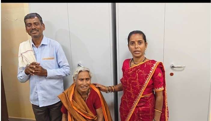 81 वर्षीय सोनकुंवर के लिए आसान हुआ बेटे के नाम जमीन का हस्तांतरण 81 वर्षीय सोनकुंवर के लिए आसान हुआ बेटे के नाम जमीन का हस्तांतरण