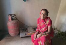 सेवा की कहानी: उज्ज्वला से चंपा की रसोई हुई आसान, धुएं और लकड़ी की परेशानी से मिली राहत