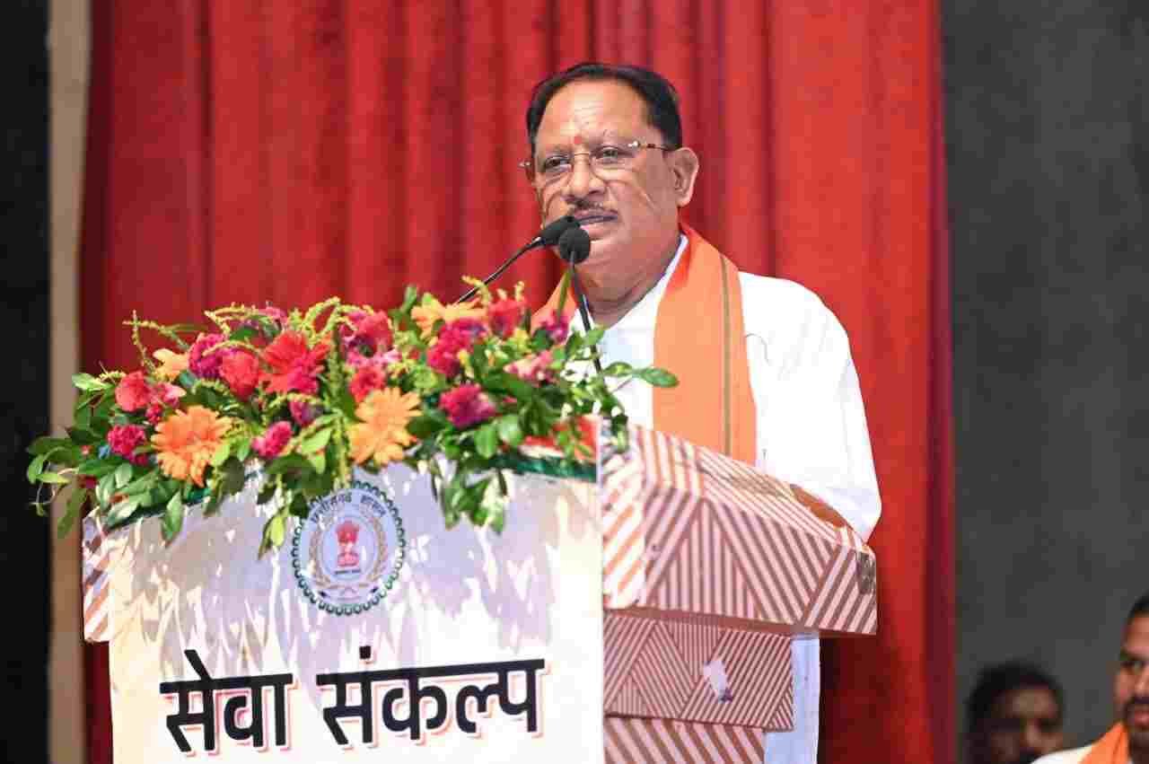 प्रधानमंत्री नरेंद्र मोदी के नेतृत्व में सशक्त और विकसित भारत का हो रहा निर्माण : मुख्यमंत्री विष्णु देव साय प्रधानमंत्री नरेंद्र मोदी के नेतृत्व में सशक्त और विकसित भारत का हो रहा निर्माण : मुख्यमंत्री विष्णु देव साय