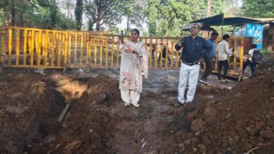 मुख्य नगर पालिका अधिकारी ने सीसी रोड निर्माण कार्य का किया निरीक्षण मुख्य नगर पालिका अधिकारी ने सीसी रोड निर्माण कार्य का किया निरीक्षण