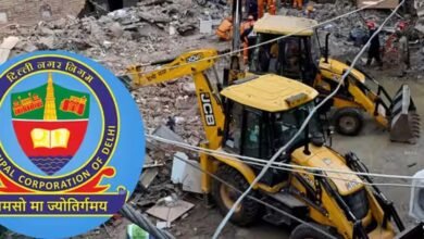सत्य निकेतन हादसे पर MCD का बड़ा एक्शन, डिप्टी कमिश्नर समेत 5 अधिकारी सस्पेंड सत्य निकेतन हादसे पर MCD का बड़ा एक्शन, डिप्टी कमिश्नर समेत 5 अधिकारी सस्पेंड