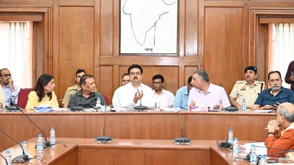 डूसू चुनाव को लेकर दिल्ली यूनिवर्सिटी सख्त, शिक्षकों को पक्षपात से बचने का निर्देश डूसू चुनाव को लेकर दिल्ली यूनिवर्सिटी सख्त, शिक्षकों को पक्षपात से बचने का निर्देश