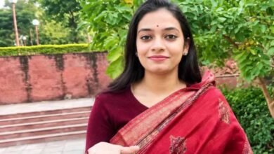 भोपाल में फर्जी IAS तृप्ति पर तीसरी FIR, नौकरी दिलाने के नाम पर 3 लाख की ठगी; फर्जी ट्रेनिंग भी कराई भोपाल में फर्जी IAS तृप्ति पर तीसरी FIR, नौकरी दिलाने के नाम पर 3 लाख की ठगी; फर्जी ट्रेनिंग भी कराई