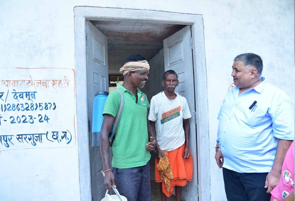 हर जरूरतमंद परिवार को सम्मानजनक आवास उपलब्ध कराना सरकार की प्राथमिकता: मंत्री राजेश अग्रवाल हर जरूरतमंद परिवार को सम्मानजनक आवास उपलब्ध कराना सरकार की प्राथमिकता: मंत्री राजेश अग्रवाल