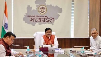 खेती में नवाचार की नई कहानी लिख रहे हैं दमोह जिले के किसान : मुख्यमंत्री डॉ. यादव खेती में नवाचार की नई कहानी लिख रहे हैं दमोह जिले के किसान : मुख्यमंत्री डॉ. यादव