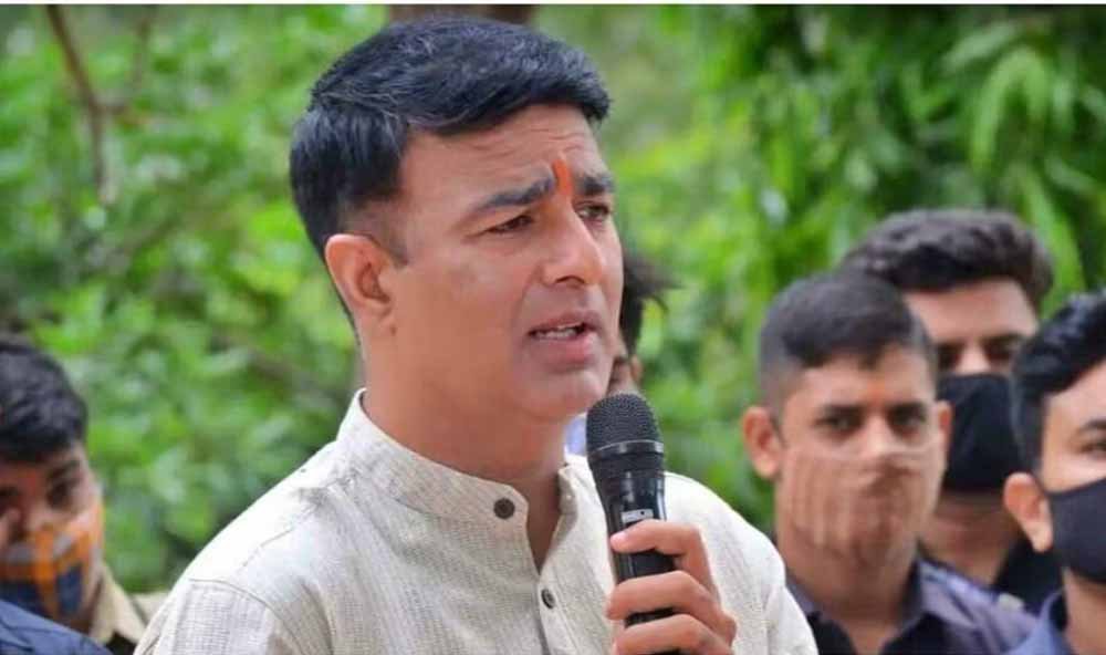 ‘कितनी भी ताकत लगा लो, UCC आकर रहेगा’- UCC पर ओवैसी-अखिलेश को संगीत सोम की दो टूक ‘कितनी भी ताकत लगा लो, UCC आकर रहेगा’- UCC पर ओवैसी-अखिलेश को संगीत सोम की दो टूक