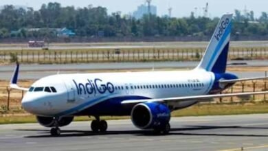 IndiGo का किराया बढ़ा, बच्चे के साथ सफर करने पर अब देने होंगे ₹1,000 ज्यादा IndiGo का किराया बढ़ा, बच्चे के साथ सफर करने पर अब देने होंगे ₹1,000 ज्यादा