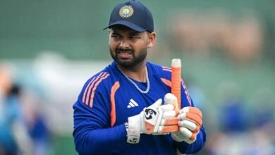 ऋषभ पंत की ODI टीम से छुट्टी, वेस्टइंडीज सीरीज में नहीं मिली जगह ऋषभ पंत की ODI टीम से छुट्टी, वेस्टइंडीज सीरीज में नहीं मिली जगह