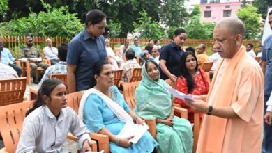 हर जरूरतमंद का आयुष्मान कार्ड बनाया जाए: सीएम योगी हर जरूरतमंद का आयुष्मान कार्ड बनाया जाए: सीएम योगी