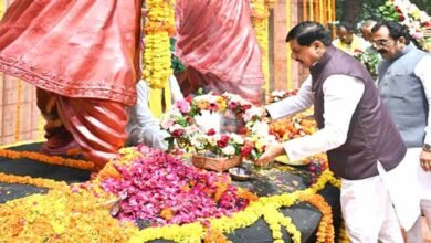 मुख्यमंत्री डॉ. यादव ने अमर शहीद राजा शंकर शाह एवं कुंवर रघुनाथ शाह को अर्पित की श्रद्धांजलि