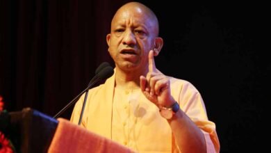 जो नहीं कर पाए वे गिनते जाएं, हम नौकरियां देते जाएंगे: मुख्यमंत्री योगी आदित्यनाथ जो नहीं कर पाए वे गिनते जाएं, हम नौकरियां देते जाएंगे: मुख्यमंत्री योगी आदित्यनाथ